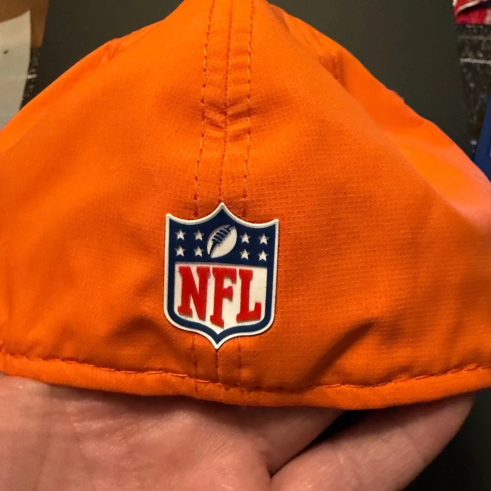New Era Denver Broncos Hat Men 7 3/8 Orange New 2025 NFL Sideline 59FIFTY Fitted